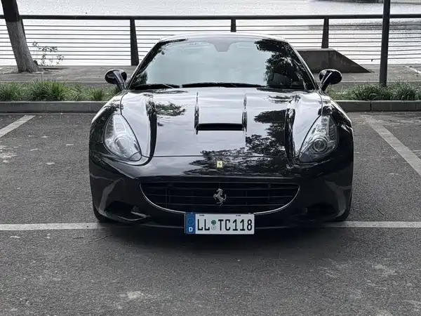 Ferrari California T 2009