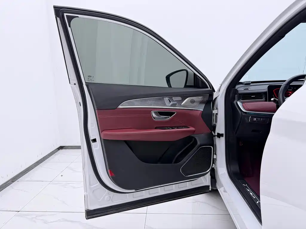 Jetour Jietu X70 PLUS 2022 — фото 8
