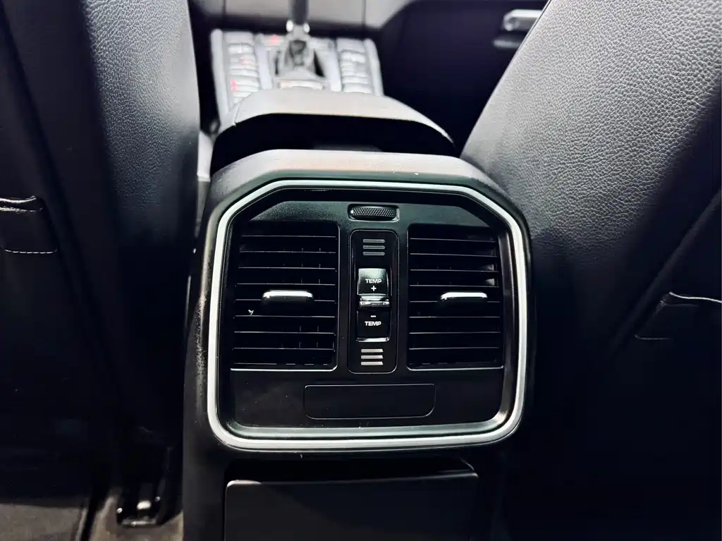 Porsche Macan 2016 — фото 17