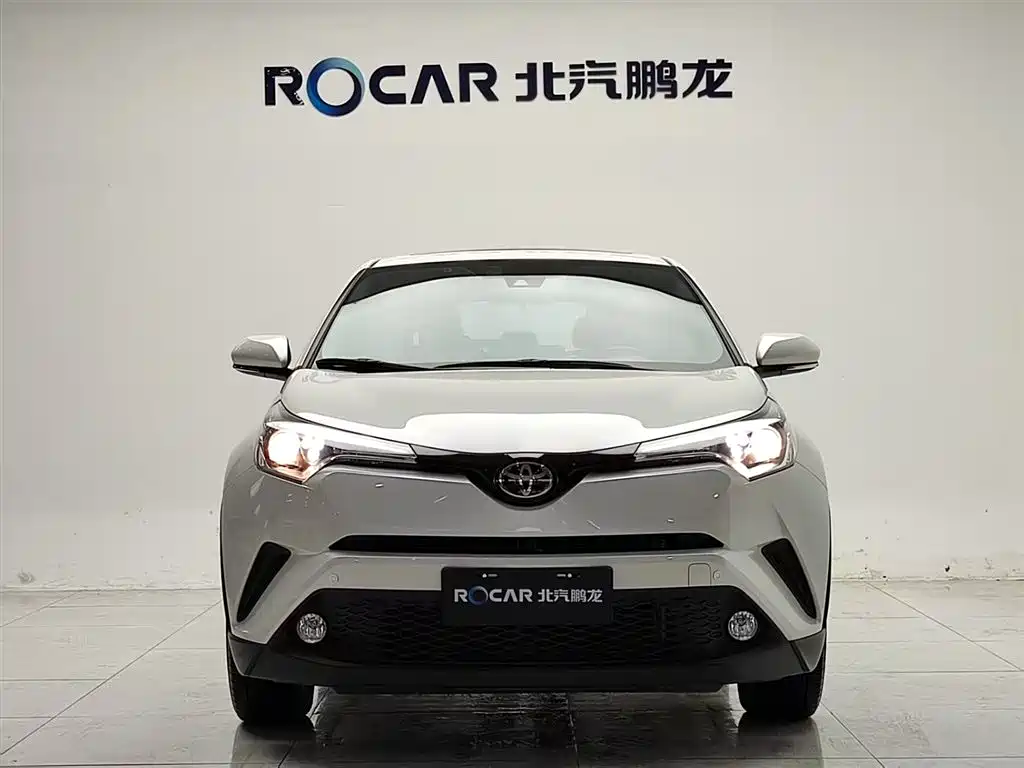 Toyota C-HR 2021 — фото 2