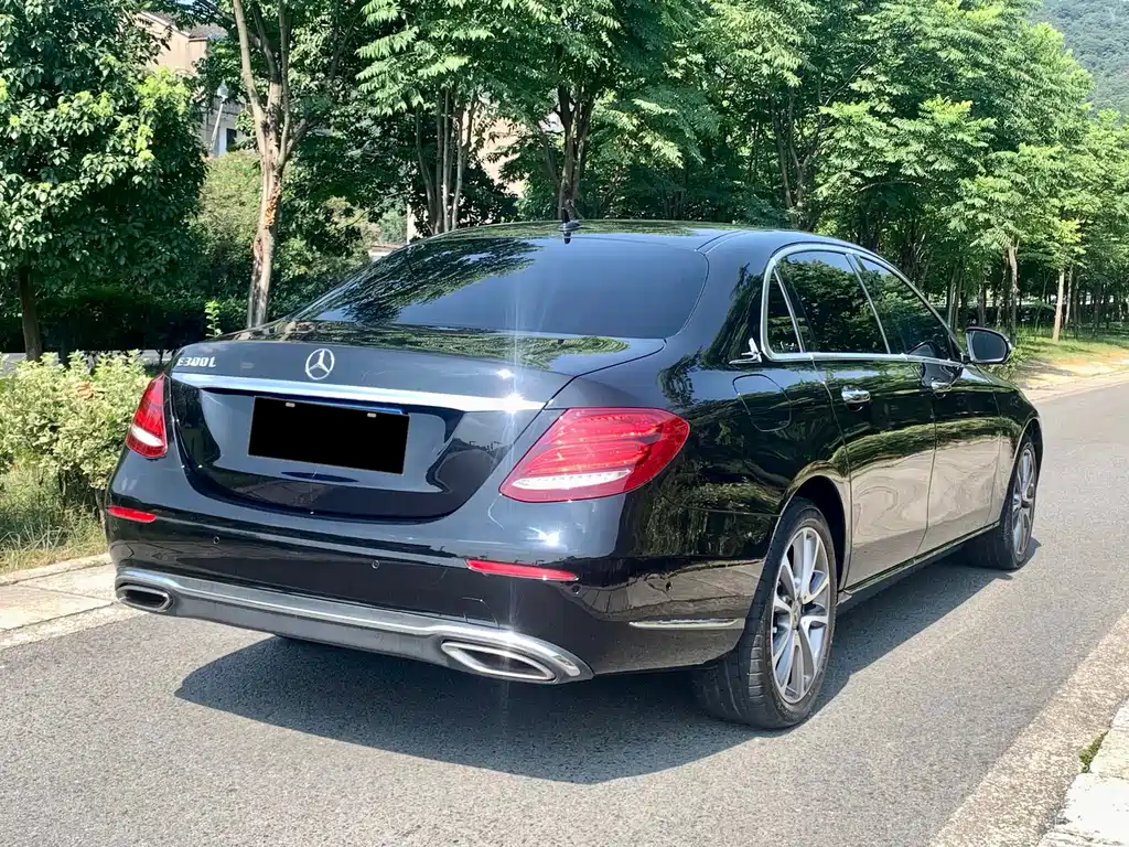 Mercedes-Benz E-Class 2018