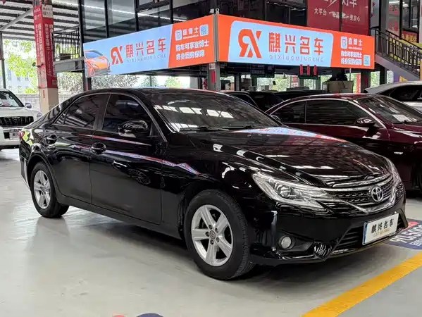 Toyota Reiz 2013