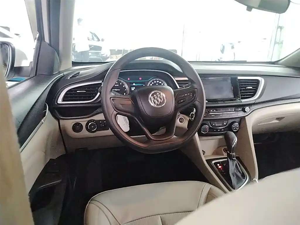Buick Excelle 2016 — фото 11