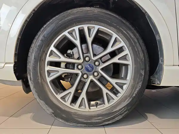 Ford Edge 2020