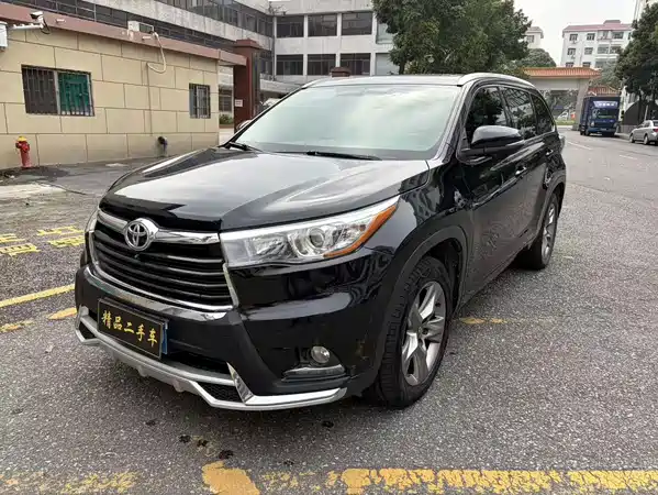 Toyota Highlander 2016