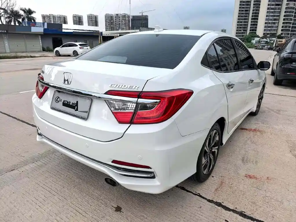 Honda Crider 2016
