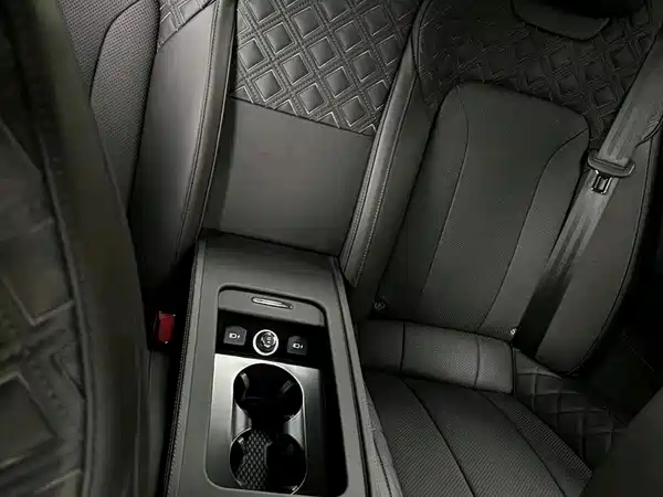 Bentley Continental 2023