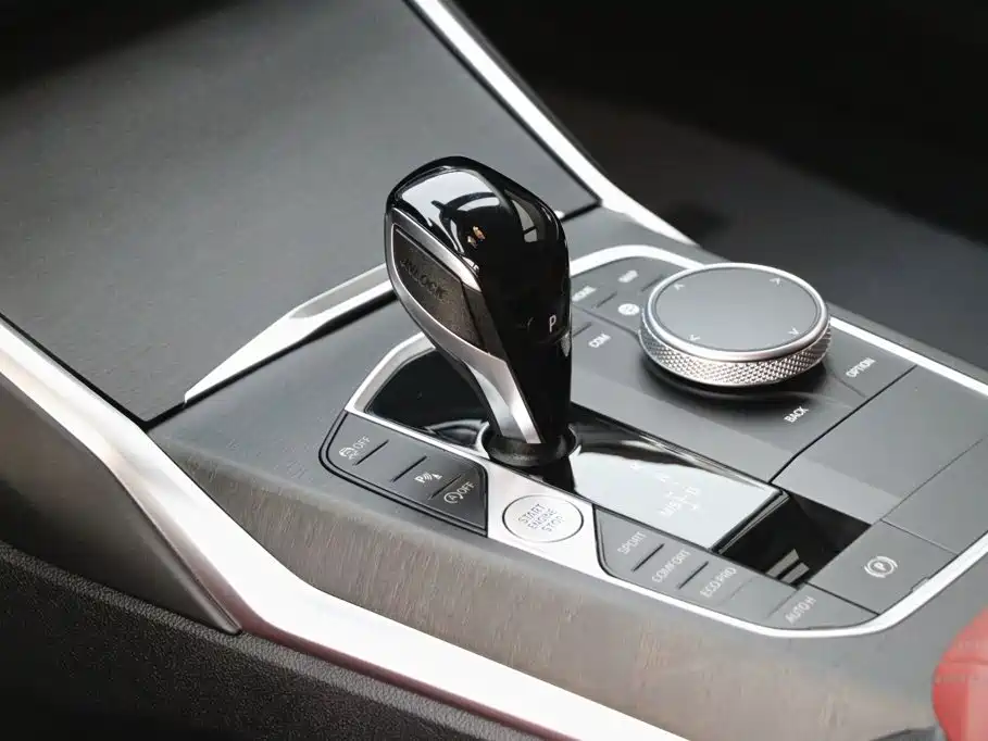 BMW 3 Series 2022 — фото 14