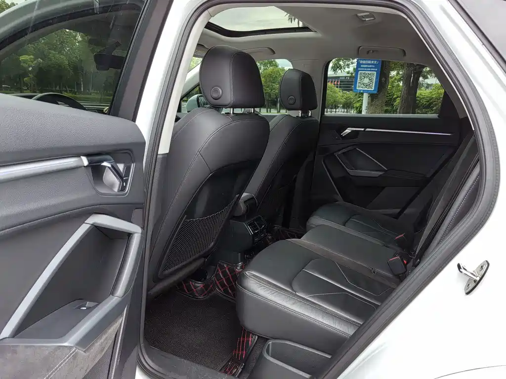 Audi Q3 Sportback 2021 — фото 14