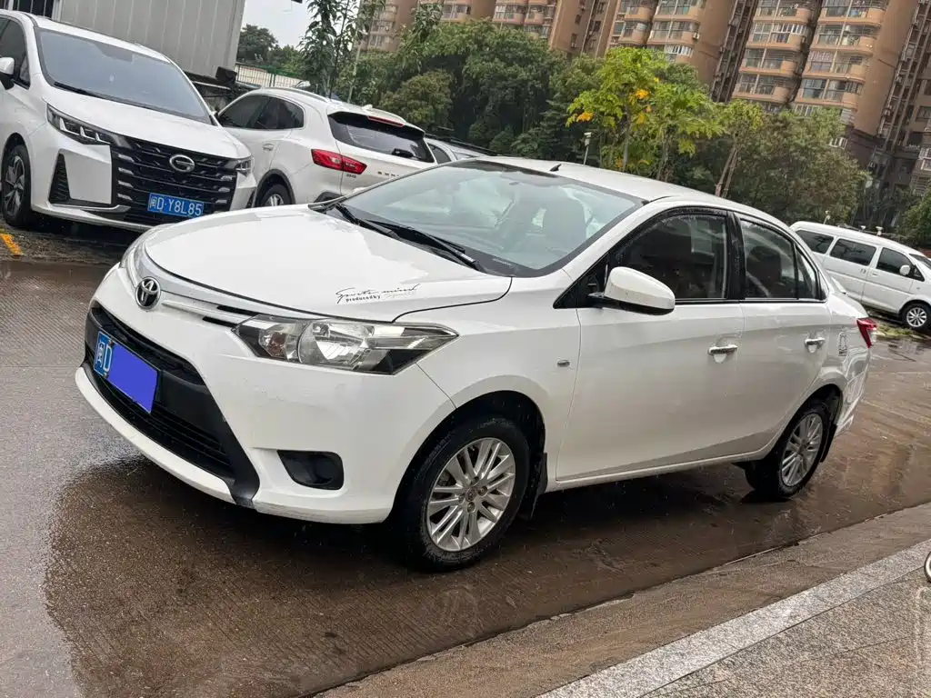 Toyota Vios 2015