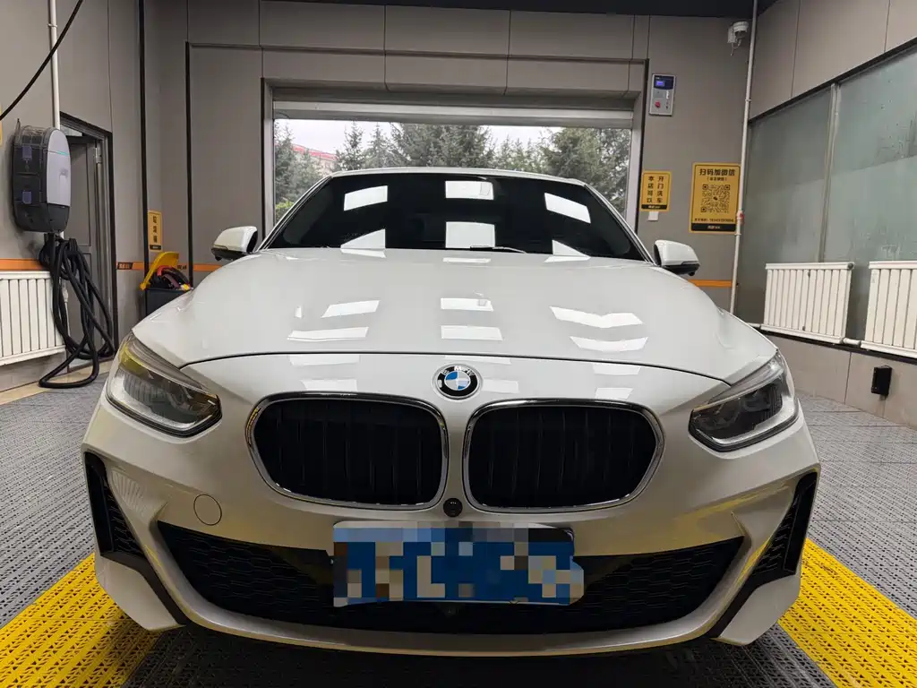 BMW 1 Series 2023