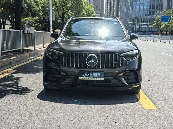 Mercedes-Benz GLC AMG 2025