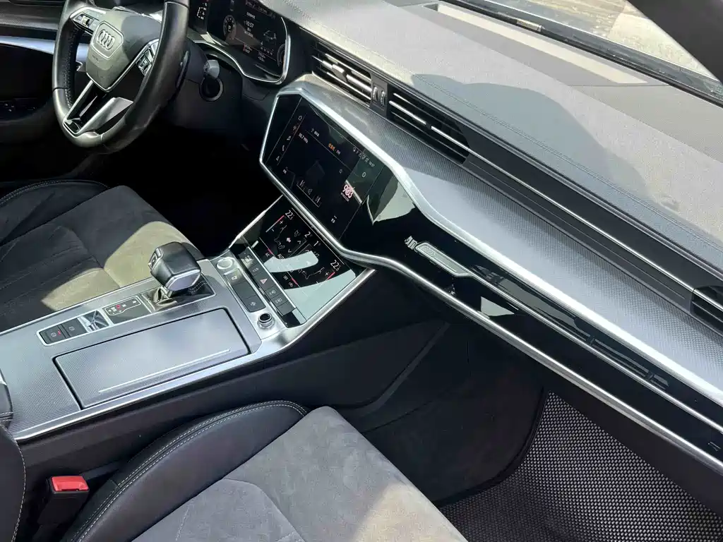 Audi A6L 2019 — фото 14