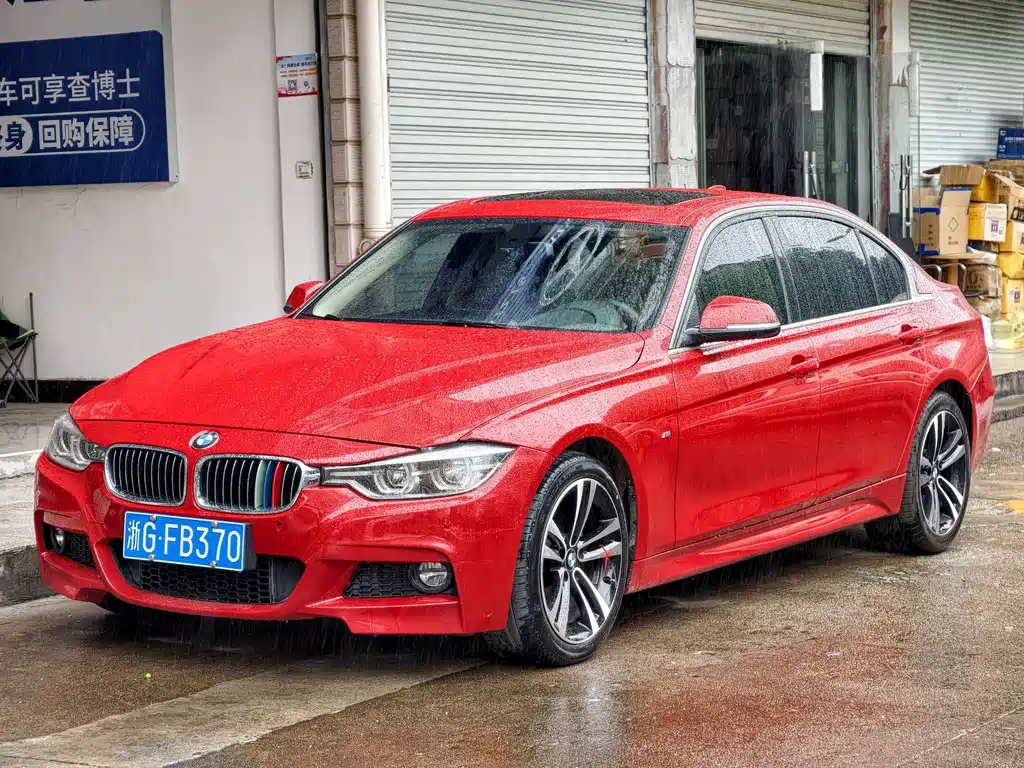 BMW 3 Series 2018 — фото 1