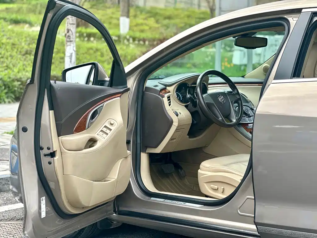 Buick LaCrosse 2013 — фото 20