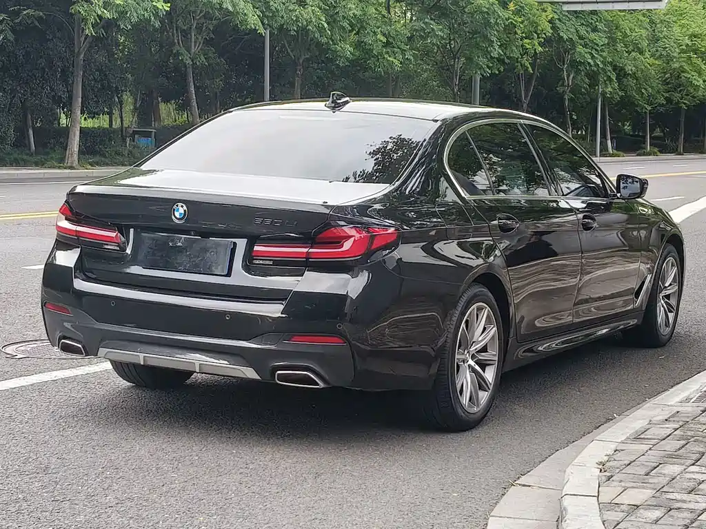BMW 5 Series 2023 — фото 14