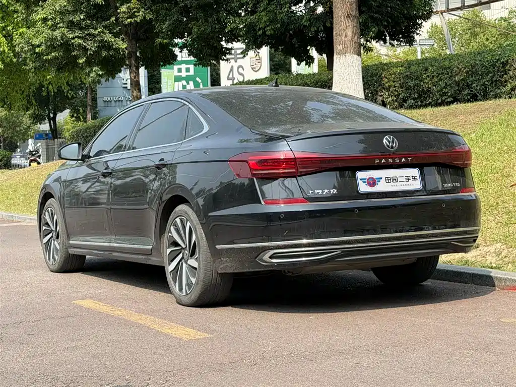 Volkswagen Passat 2022 — фото 4