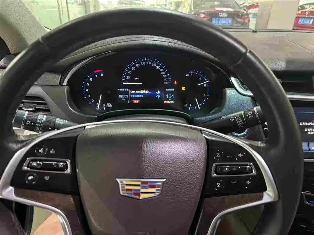 Cadillac XTS 2016 — фото 9