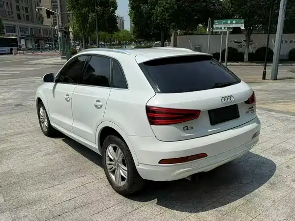 Audi Q3 2015