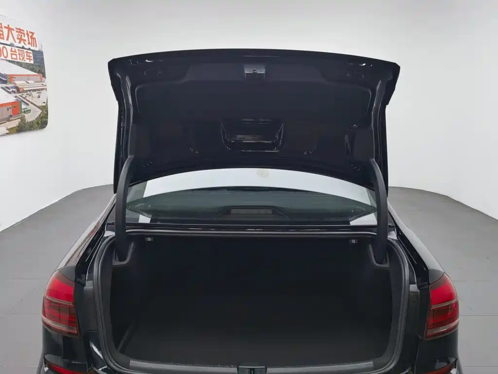Volkswagen Passat 2017 — фото 16