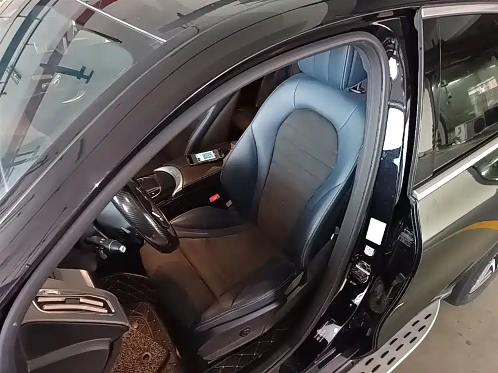 Mercedes-Benz EQC 2021 — фото 15