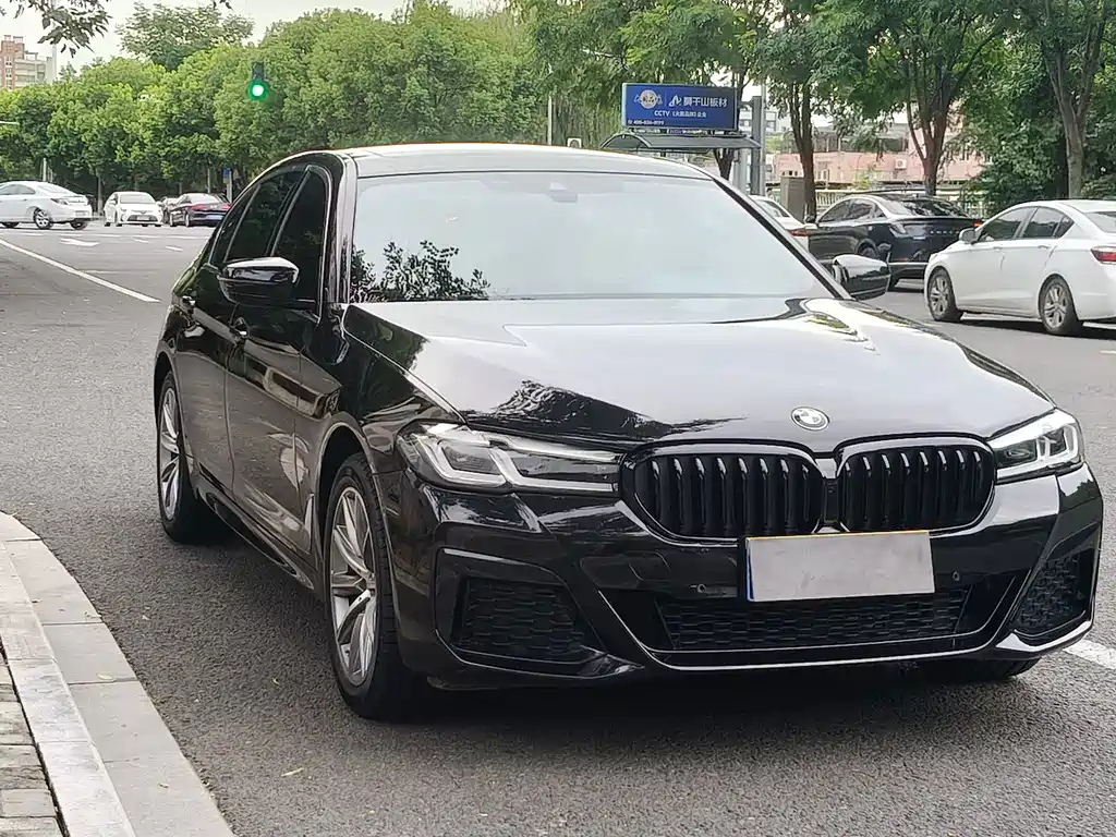 BMW 5 Series 2023