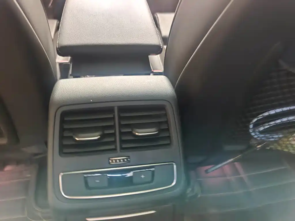 Audi A4L 2020