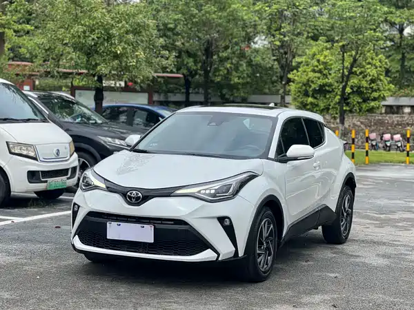 Toyota C-HR 2023