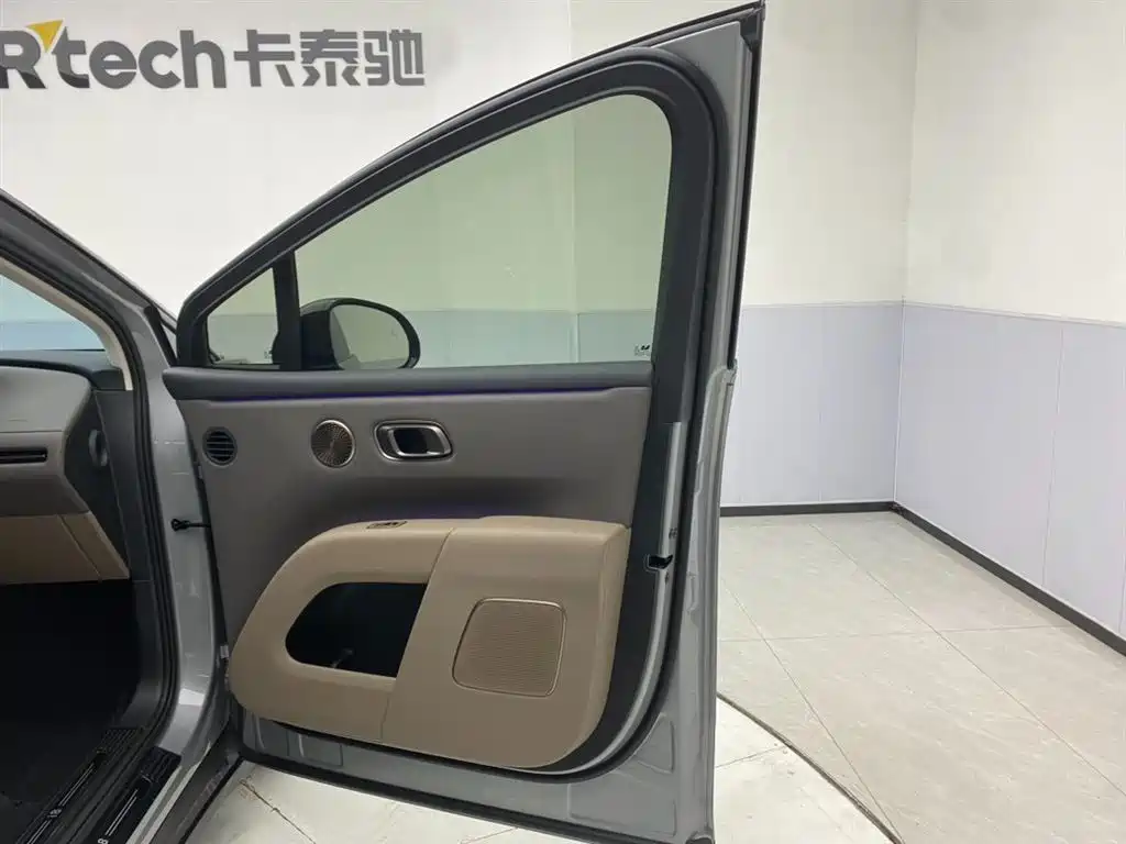 Li Auto i8 2026 — фото 27