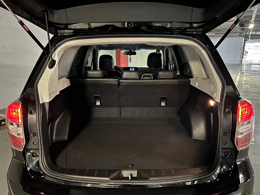 Subaru Forester 2014 — фото 15
