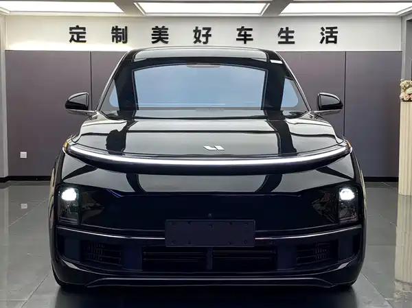 Li Auto L8 2023