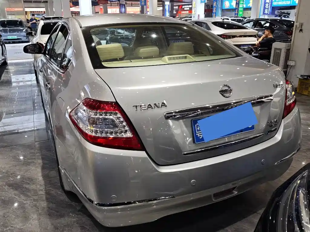 Nissan Teana 2013 — фото 10