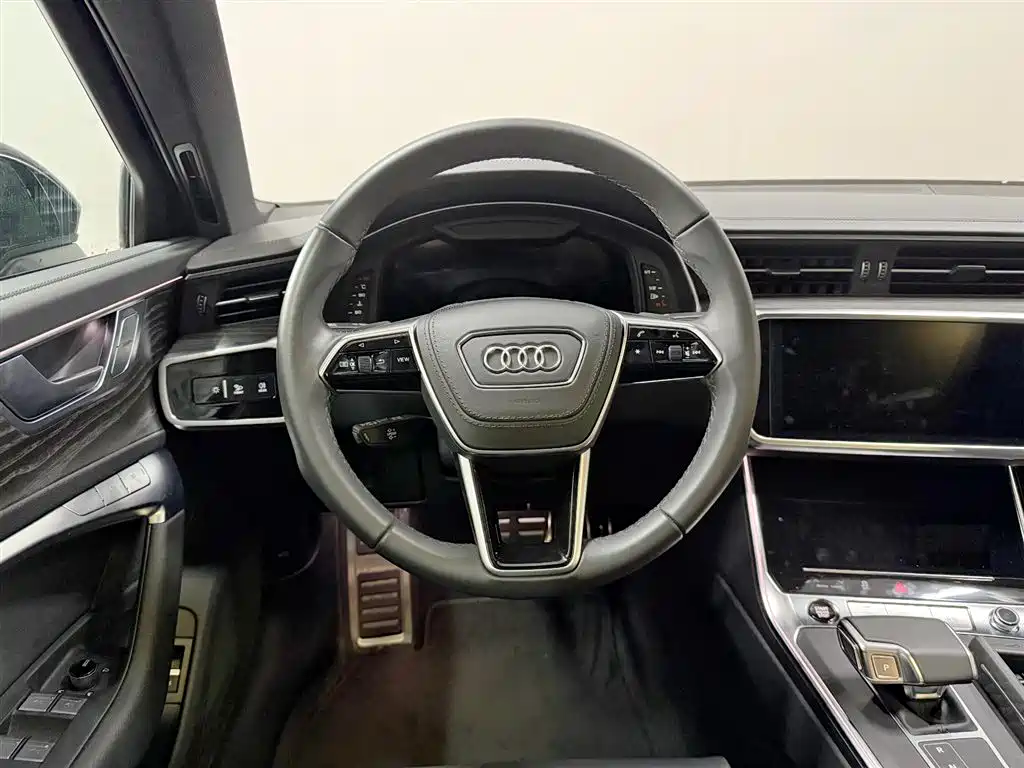 Audi A6L 2025 — фото 11