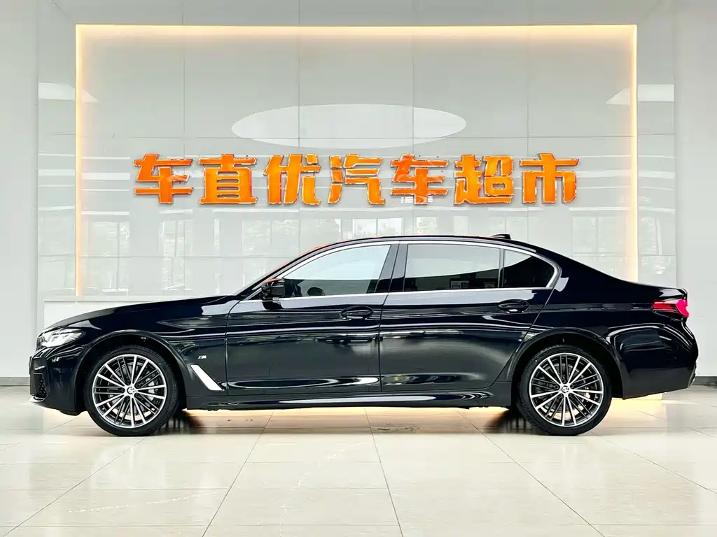 BMW 5 Series 2023