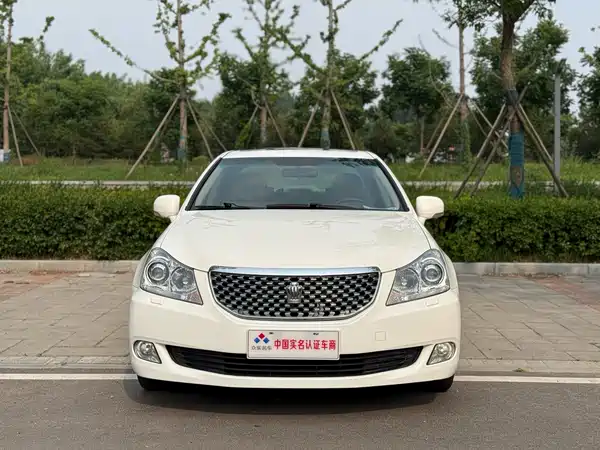Toyota Crown 2010