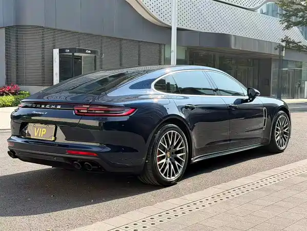 Porsche Panamera 2019