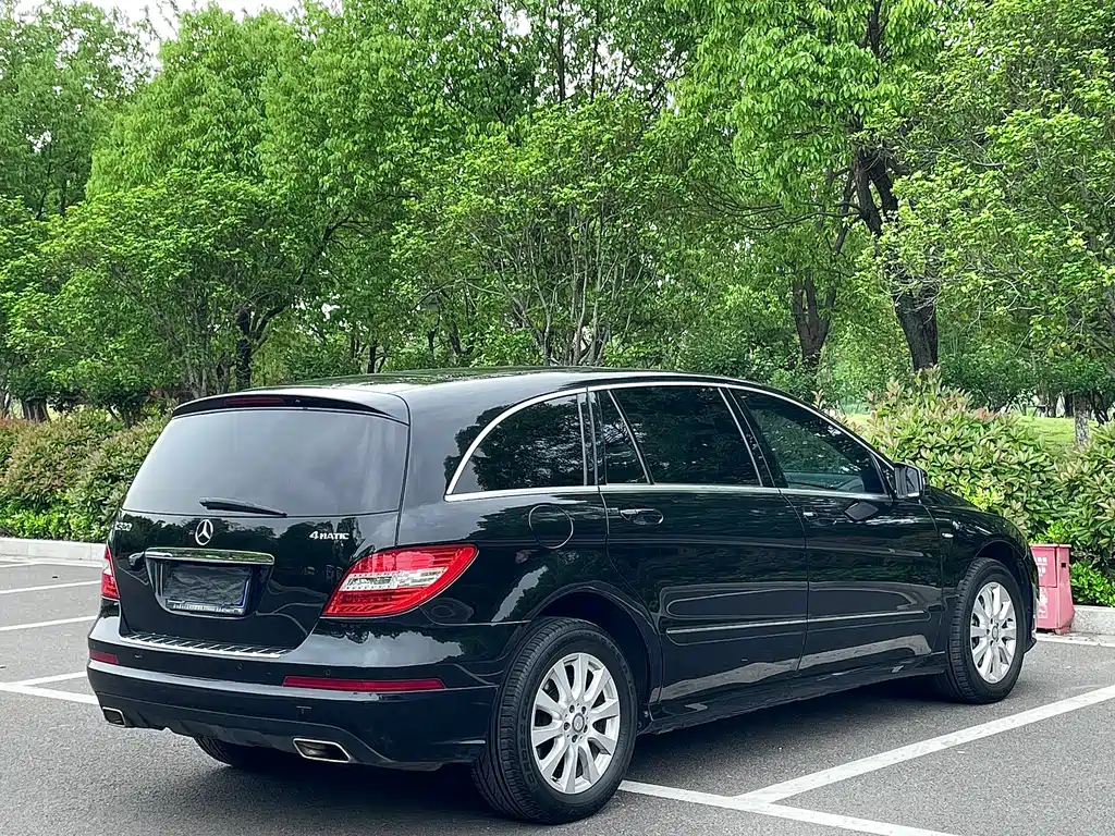 Mercedes-Benz R-Class 2018 — фото 17