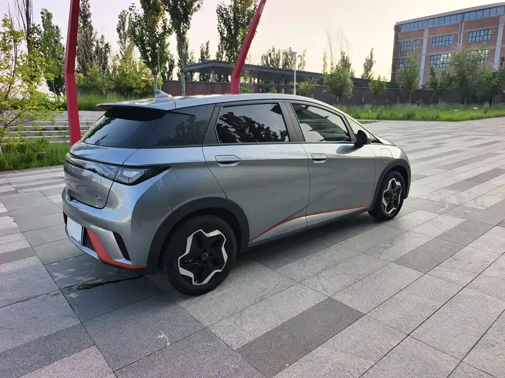BYD Dolphin 2022 — фото 10
