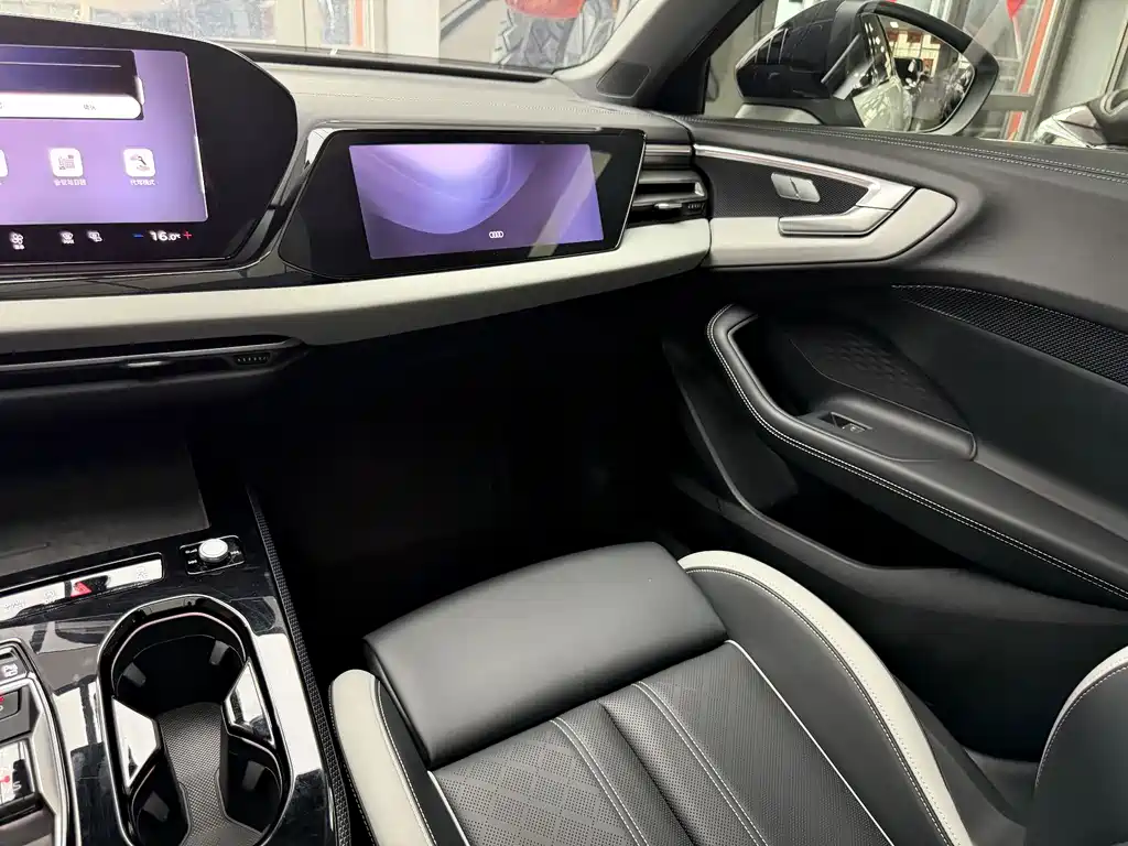 Audi A5L 2025 — фото 11