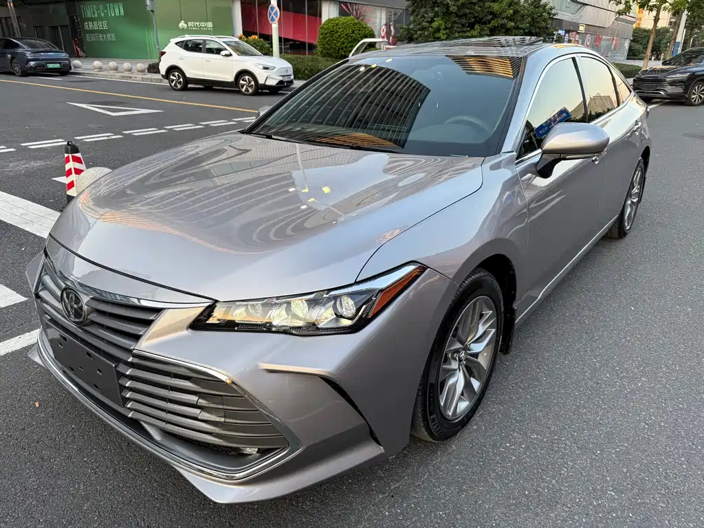 Toyota Avalon 2021 — фото 1