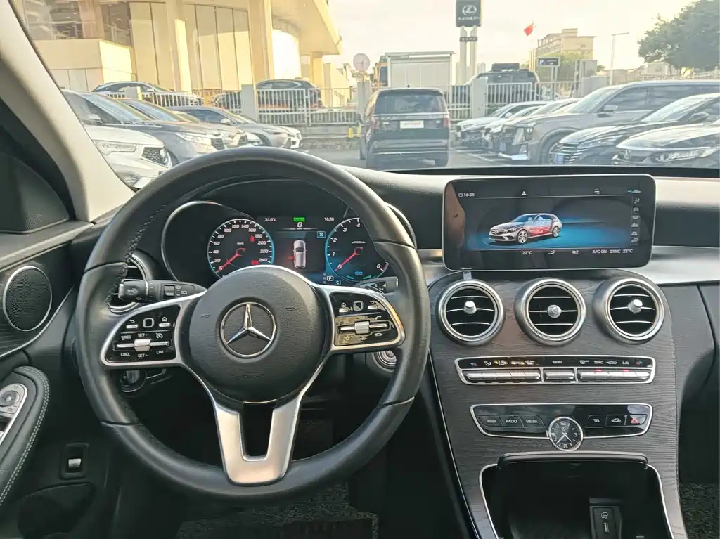 Mercedes-Benz C-Class 2020 — фото 10