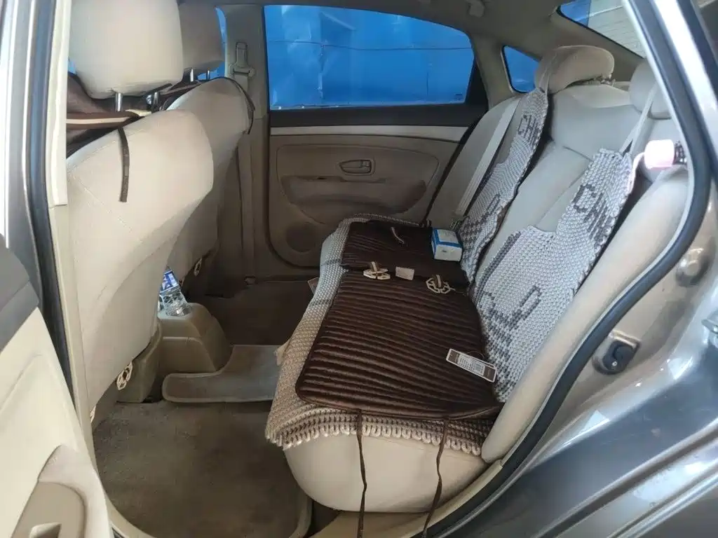 Nissan Sylphy 2014 — фото 15