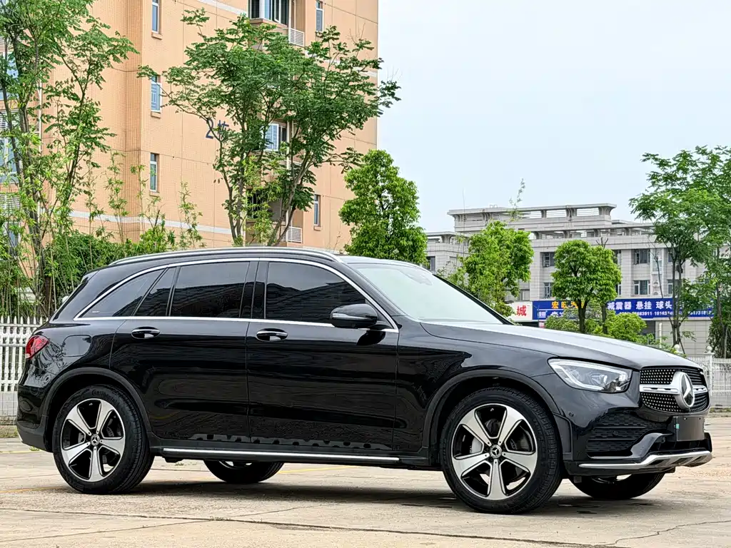 Mercedes-Benz GLC 2021