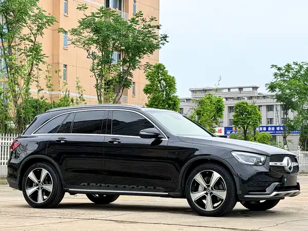 Mercedes-Benz GLC 2021