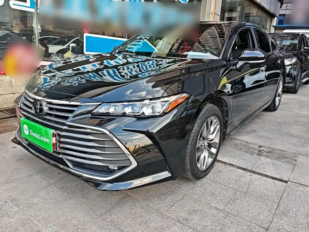 Toyota Avalon 2022 — фото 1