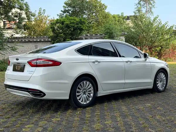 Ford Mondeo 2013