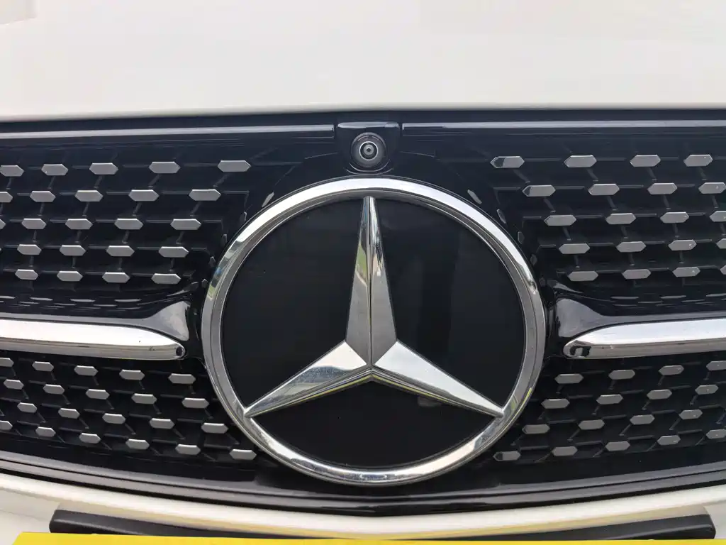Mercedes-Benz E-Class 2021 — фото 30