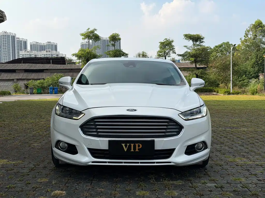Ford Mondeo 2013 — фото 2