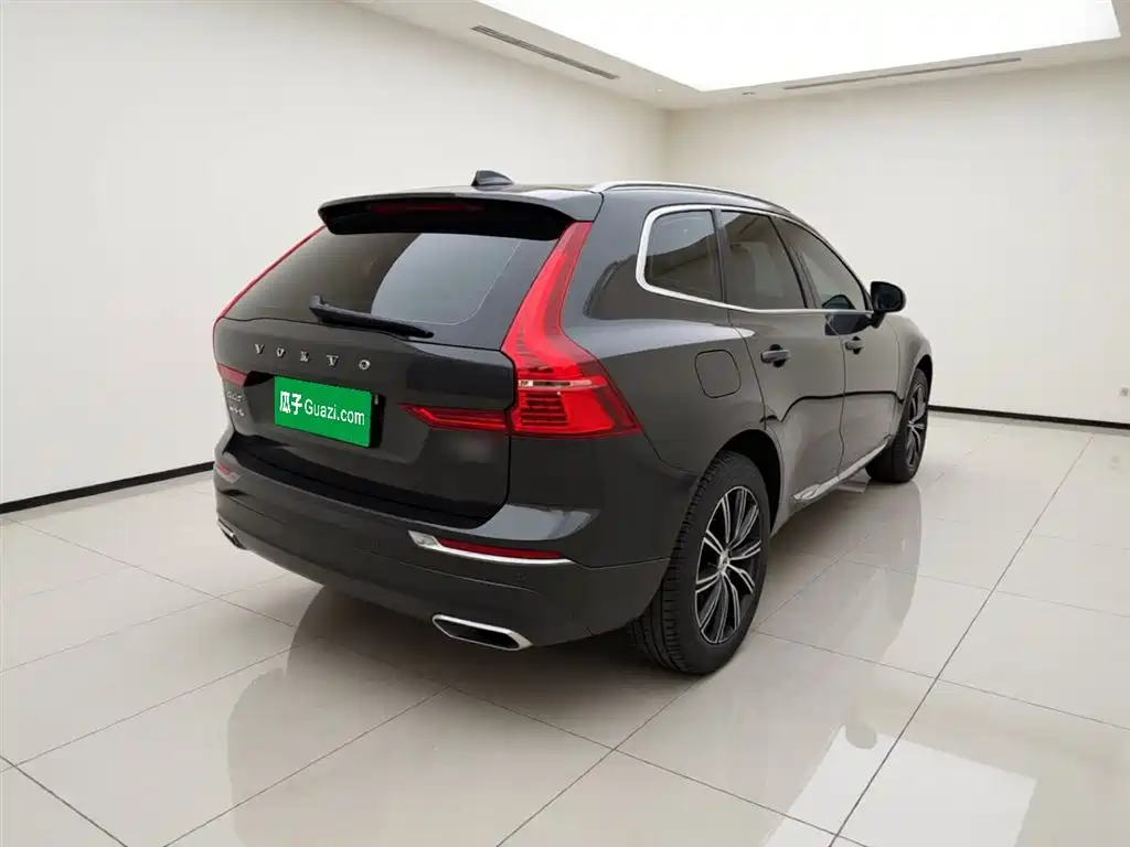 Volvo XC60 2020 — фото 4