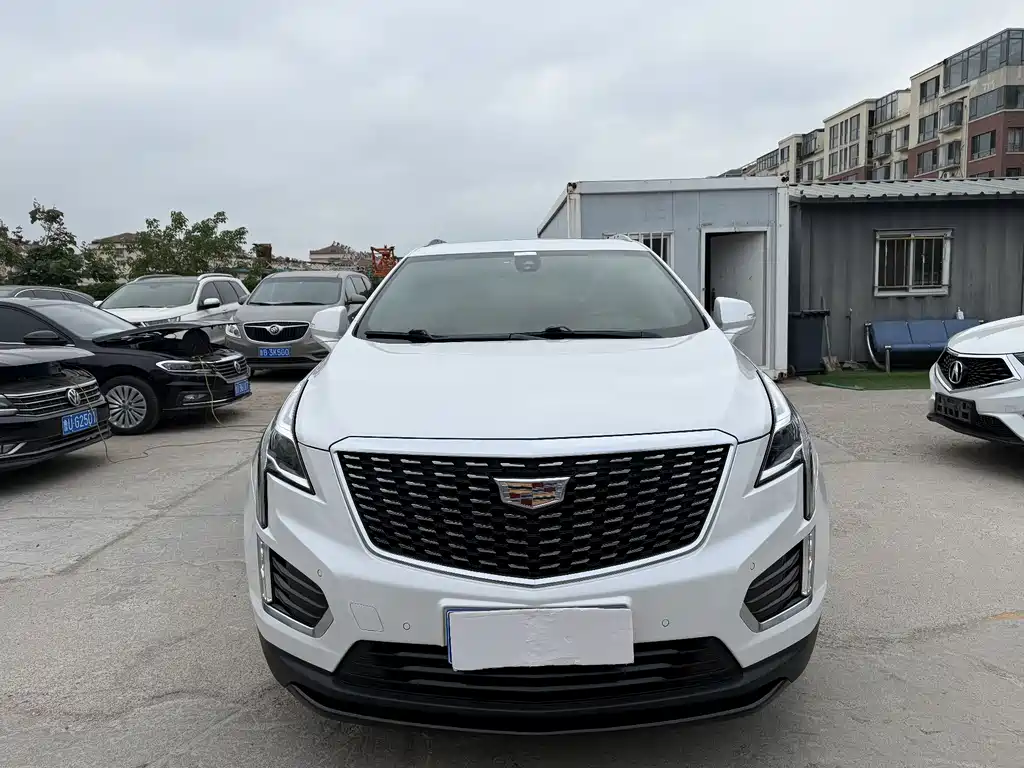 Cadillac XT5 2020 — фото 2
